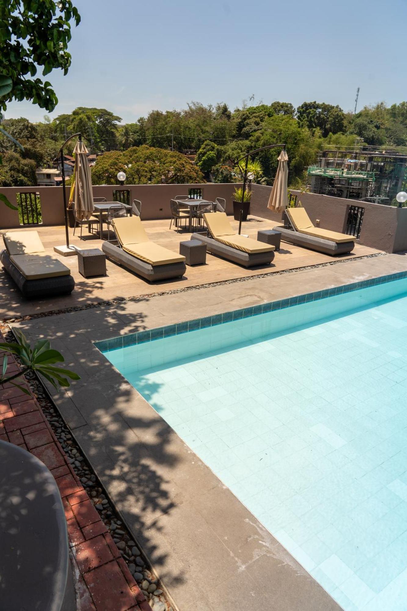 Altaroca Mountain Resort Antipolo Buitenkant foto